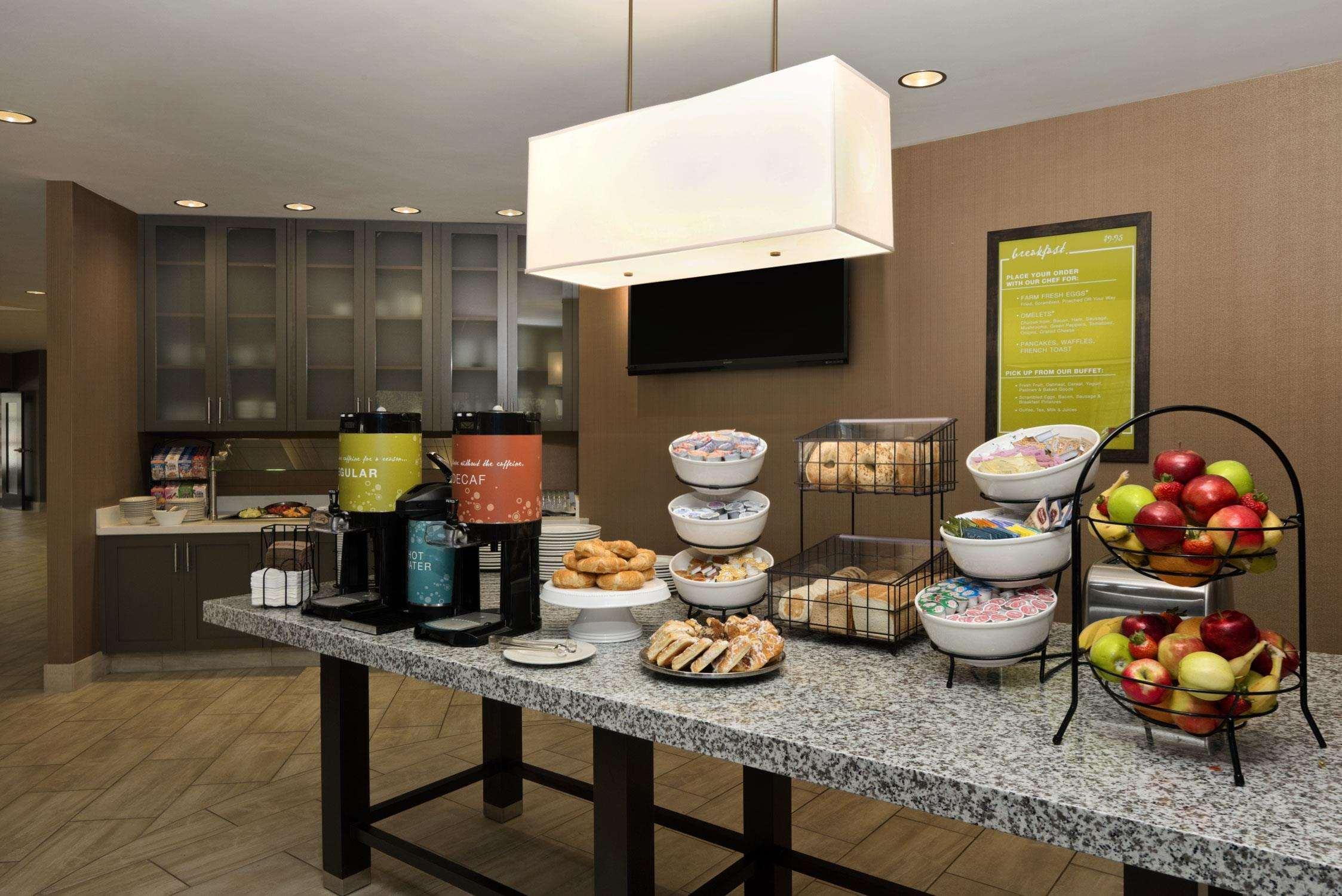 Hilton Garden Inn Огден Ресторан фото